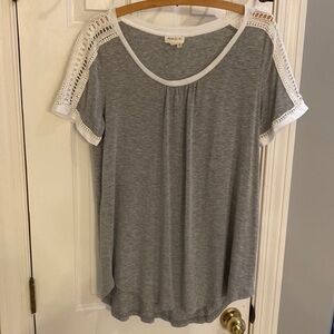 NWOT Meadow Rue top size L​